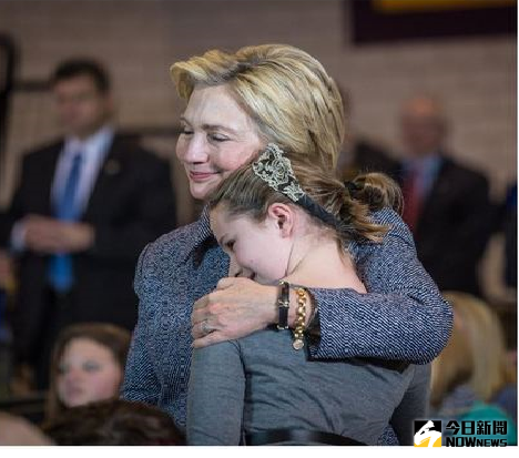 ▲希拉蕊選情不樂觀，在社群網站上換照片暗示可能會輸。（圖／翻攝自希拉蕊Instagram）