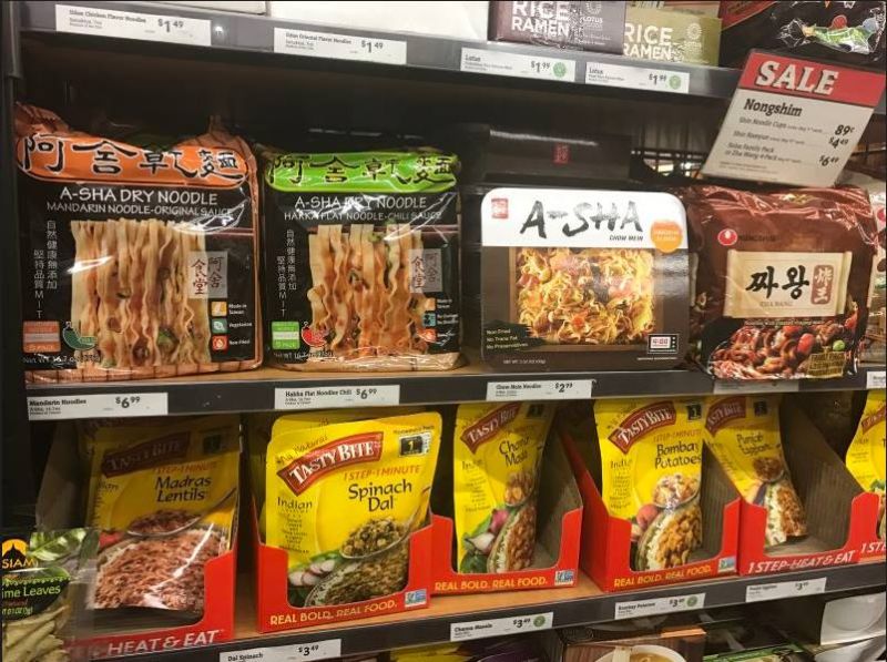 ▲微風集團旗下的阿舍食堂麵食成功進軍美國在地連鎖超市。（圖／微風提供）