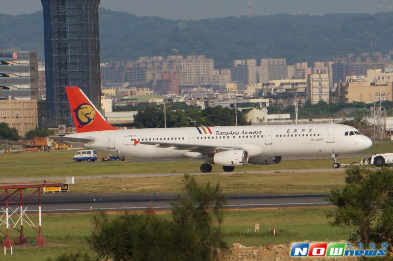 ▲復興航空空中巴士A321客機。（圖／記者呂炯昌攝影）