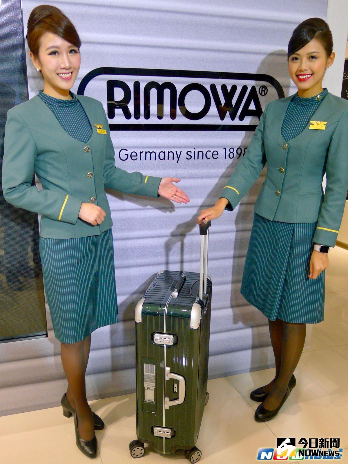 ▲長榮航空與RIMOWA共同推出電子標籤旅行箱託運服務。（圖／記者陳致宇攝影）