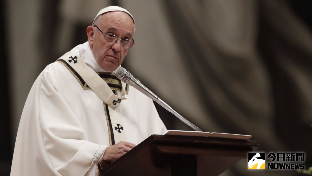 ▲教宗方濟各表示，烏克蘭應該拿出「舉白旗」的勇氣，透過談判的方式來結束戰爭。資料照。（圖／達志影像／美聯社）