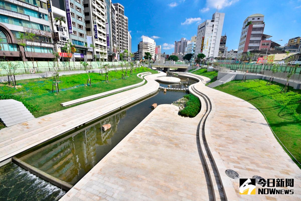▲營造柳川的親水河岸空間，融入城市中的整體景觀。（圖／臺中市政府提供）