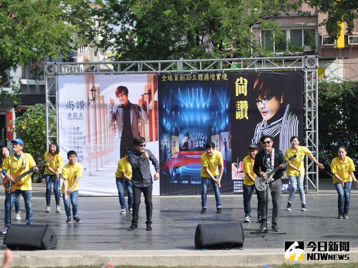▲音樂才子唐銘良，台南文化中心廣場推出「尚讚」專輯。