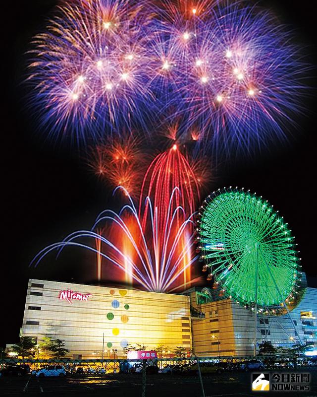 ▲美麗華今年跨年有317秒不間斷的3D彩虹煙火，並首創七彩龍捲風等高難度特效，預估可吸引超過10萬人潮。（圖／美麗華提供）