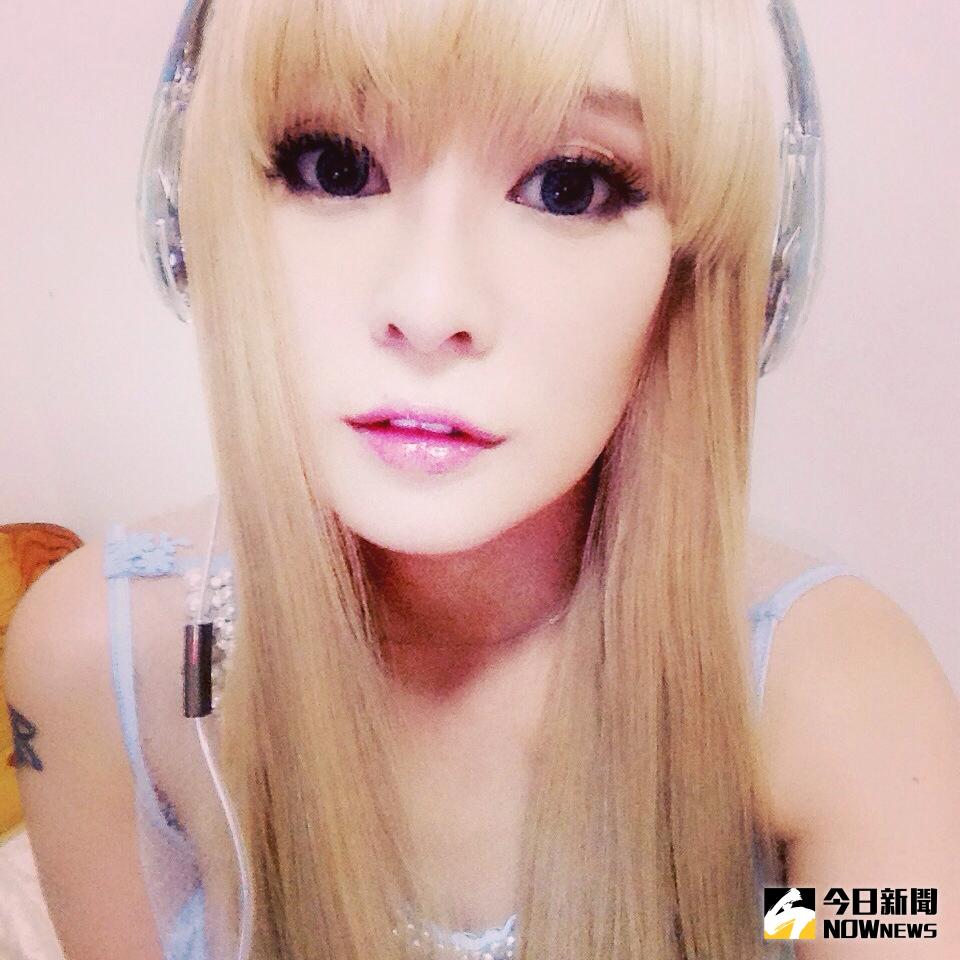 ▲丁小芹變了樣。（圖／翻攝自丁小芹微博，2015.7.30）