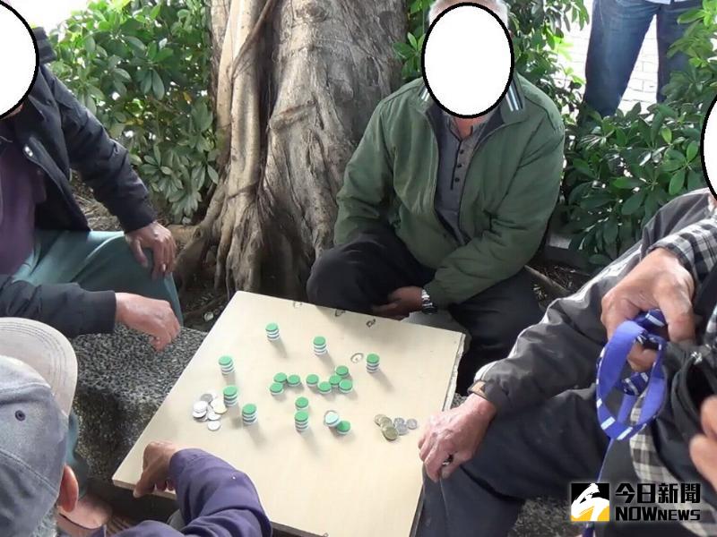 圖說：新南派出所查獲林男等4名玩象棋賭博。