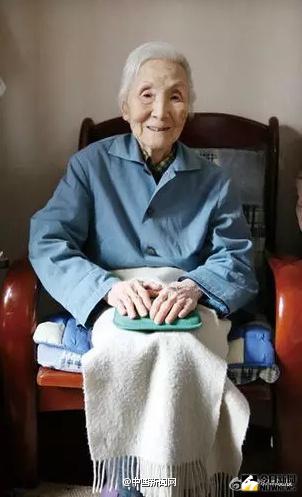 著名語言學家李佩。