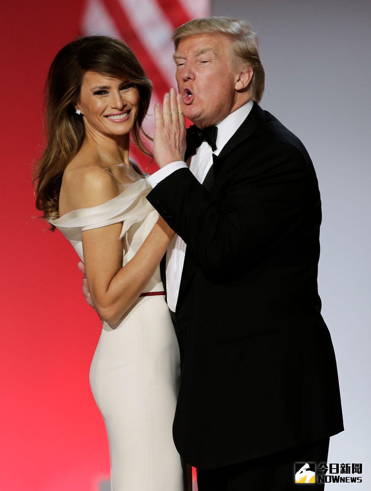 ▲美國總統川普籲第一夫人梅蘭妮亞在舞會上跳「My Way」。（圖／達志影像／美聯社）