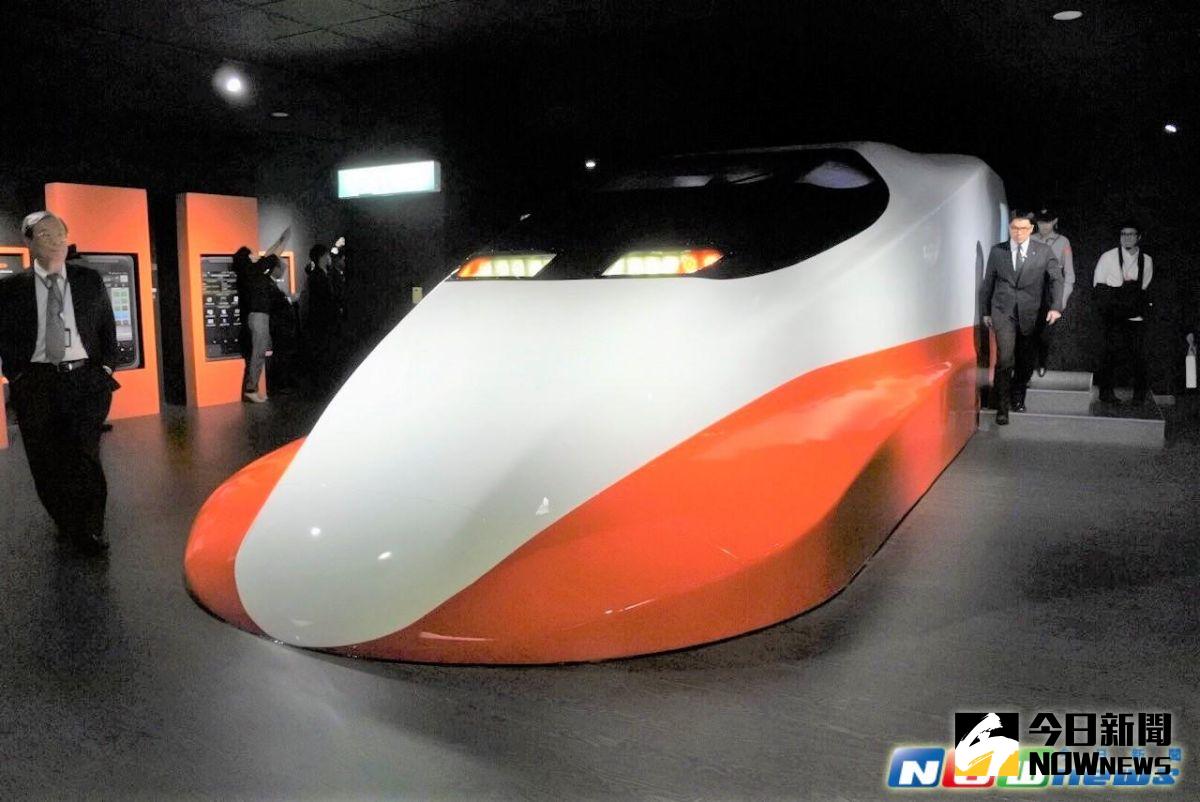 ▲「台灣高鐵探索館」今揭牌開幕，陳設台灣高鐵從規劃、興建、營運一路走來的珍貴文物，展場內還有1:1的高鐵車頭模型、擬真駕駛艙。（圖／記者王苡嫣攝 2017.01.05）