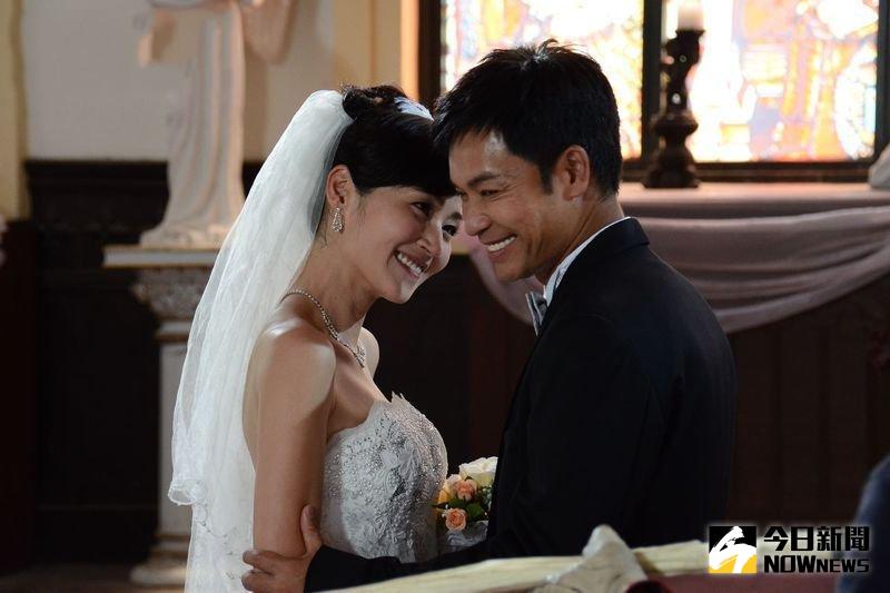 胡定欣連莊奪得了視后。