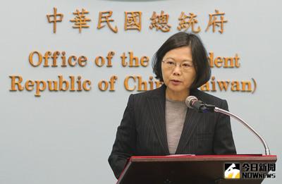 總統蔡英文（圖）25日主持「總統府司法改革國是會議籌備委員會」第一次籌備委員會議，致詞期許各籌備委員務必重視效率，讓司法改革工作能夠盡速展現成果。中央社記者徐肇昌攝 105年11月25日