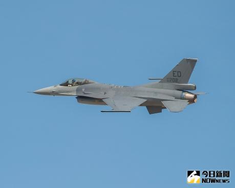 ▲航電、雷達系統大幅升級的F-16V甫完成首飛，測試機正是我空軍留駐美國的F-16A/B型戰機。（圖／翻攝自美國洛克希德馬丁公司網站）