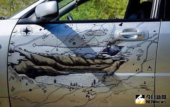 ▲車子鈑金被撞凹，自己動手DIY大改造免修理。（圖／翻攝自爆料公社）