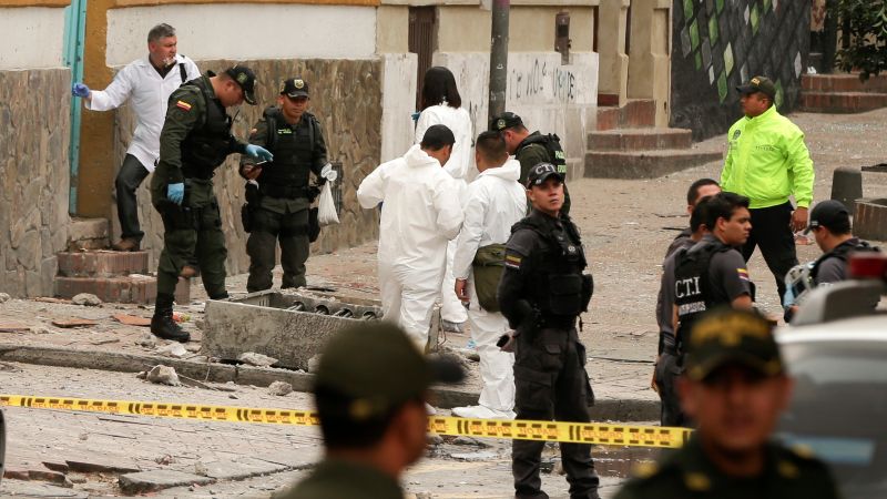 ▲哥倫比亞首都鬥牛場旁傳爆炸，警方正封鎖現場調查。（圖／達志影像／美聯社）