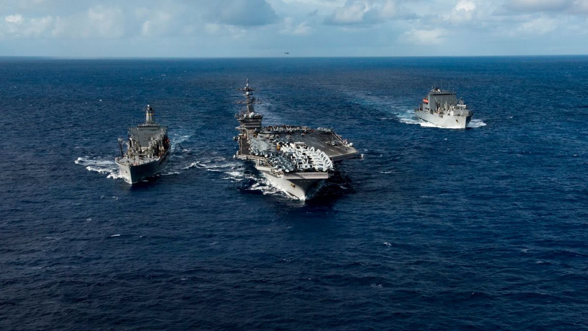 ▲美國海軍宣布，卡爾文森號航艦打擊群正與日本海上自衛隊在南海聯合作業與演習。資料照。（圖／翻攝自美國海軍卡爾文森號臉書官方帳號）
