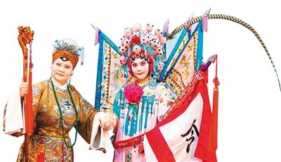 圖為台灣豫劇團經典劇目《楊金花》宣傳照，圖左為名角王海玲。