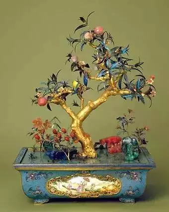 鑲寶石九重春色圖盆景。