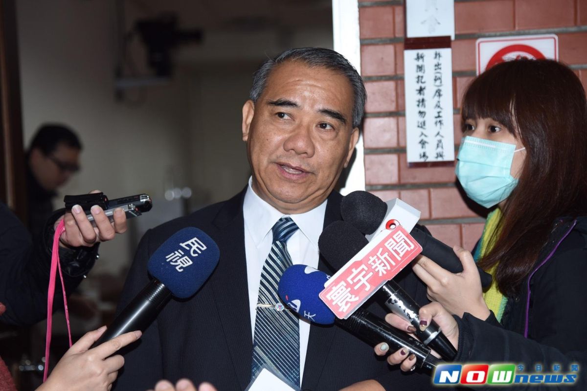 ▲針對國民黨副主席陳鎮湘批評國民黨立委不聽話，黨團總召廖國棟24日表示，他滿同情陳鎮湘，因為「人在屋簷下」，為了要幫國民黨主席洪秀柱拉攏更多的黃復興選票。（圖／記者陳明安攝,2017.2.24）