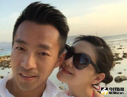 ▲大S（右）身體狀況堪憂，癲癇與心臟問題讓她屢次昏迷，最驚險的昏迷發生在2016年生兒時，醫生緊急搶救差點命喪手術台。（圖／翻攝自大S微博）