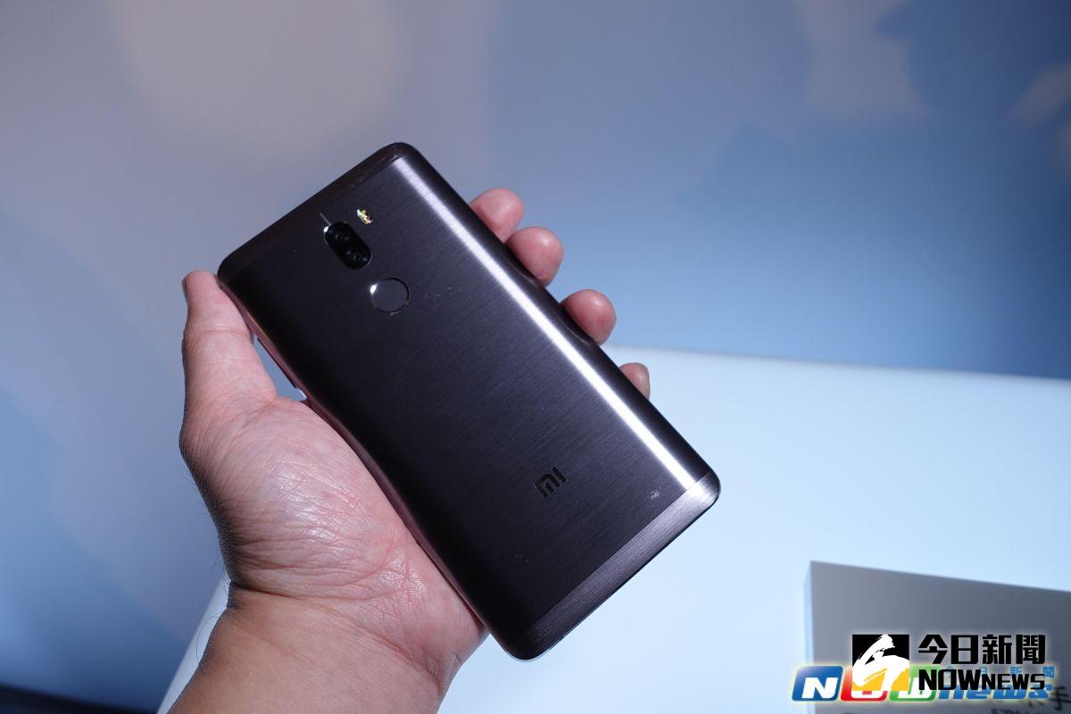 ▲小米5S plus背面雙鏡頭與指紋辨識配置。（圖／記者陳敬哲攝,2016.11.7）