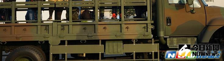 ▲加裝「防止捲入裝置」的中型戰術輪車。（圖／記者呂烱昌攝影）