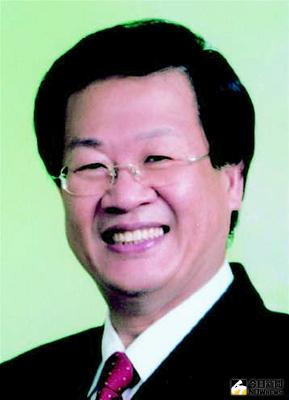 高雄市議會民進黨籍議員林武忠向警方關說，撤銷民眾違規交通罰單案遭判刑1年6月定讞。高雄市議會表示，依規定林武忠的議員資格將在17日起喪失。（高市議會資料照片）中央社記者王淑芬傳真  106年2月17日