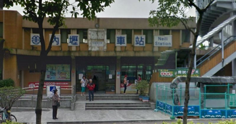 ▲內壢火車站乘客落軌遭撞，列車延誤影響6500人。（圖／翻攝自google map）