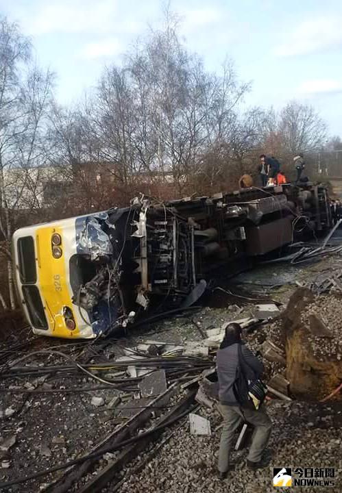 ▲比利時發生火車出軌意外，傳1死25傷。（圖／翻攝自法新社）