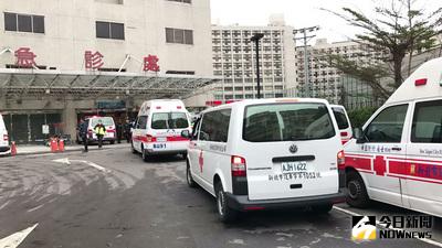 寒流來襲,新北市9日凌晨至上午10時許,共有13人因身體不適通報救護。至於確切疾病為何,仍須醫師看診後判定。中央社記者林長順攝 106年2月9日