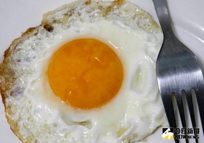 ▲荷包蛋吃半熟還是全熟？。（圖／翻攝自網路）