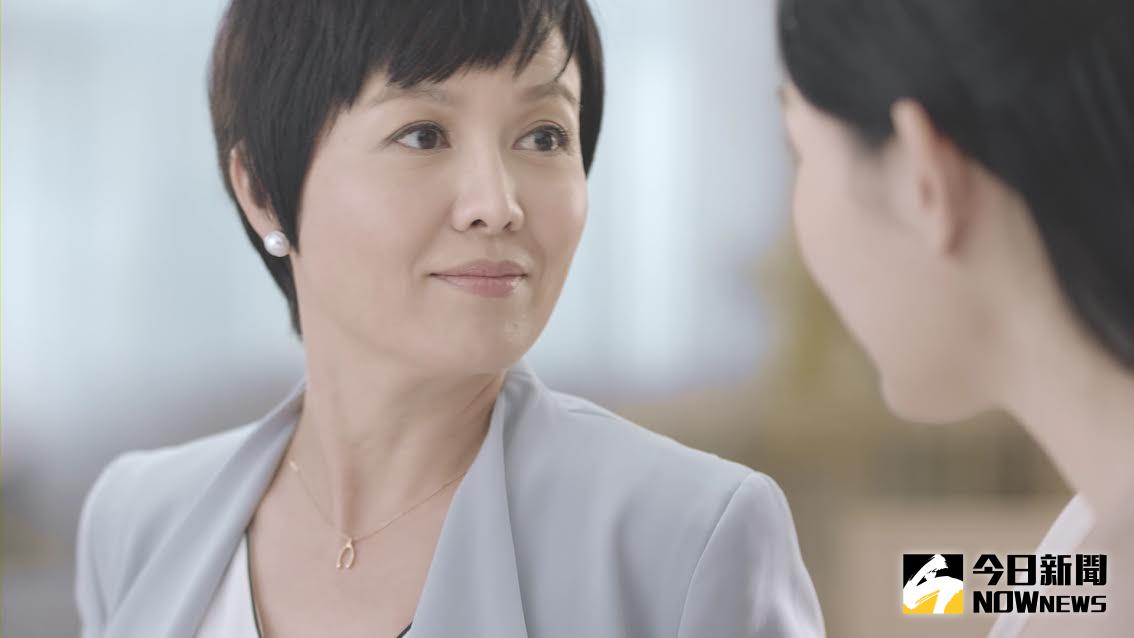 ▲金鐘影后苗可麗拍保養廣告。（圖／公關提供）