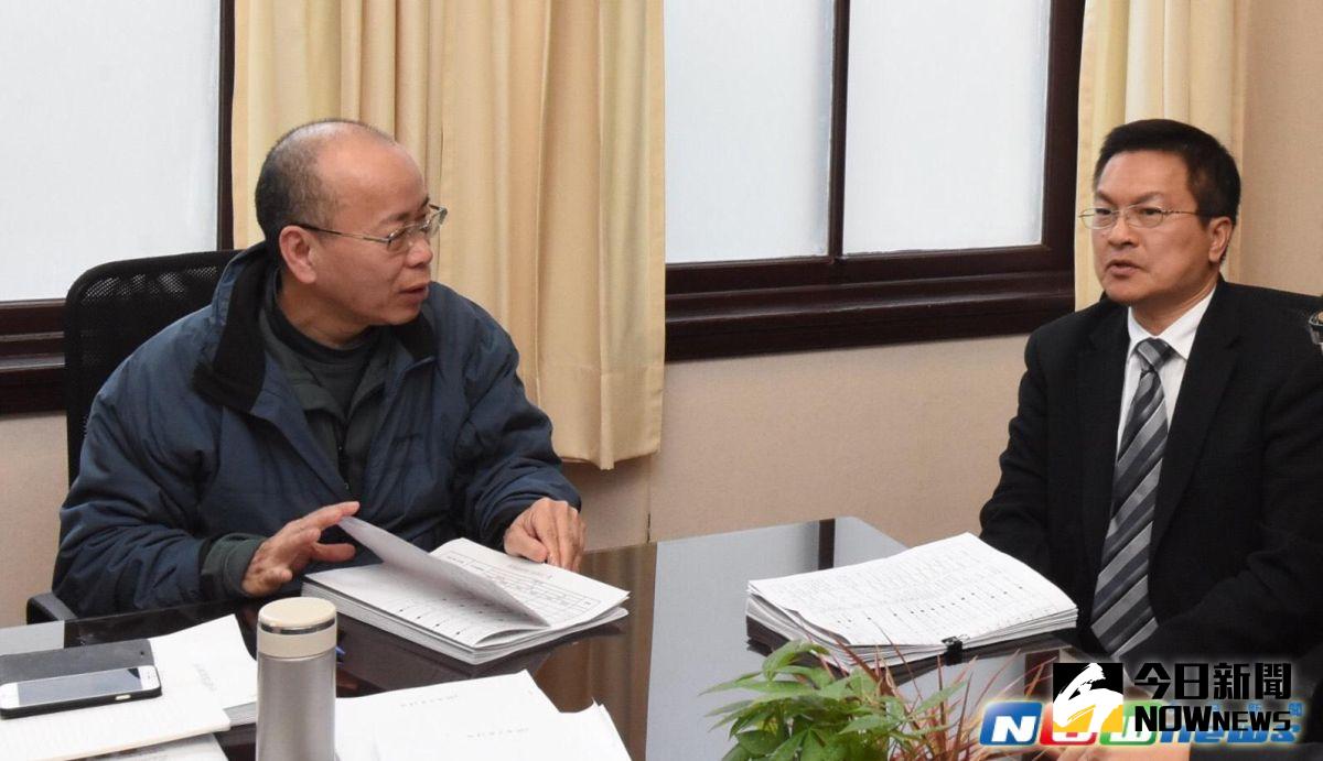 ▲彰化縣長魏明谷率領相關一級主管北上爭取前瞻基礎建設計畫千億元，並向政務委員張景森報告地方建設需求。（圖／記者陳雅芳翻攝，2017.2.14）