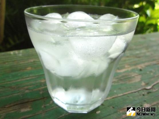 ▲日本餐廳連冬天都送冰水，原因其實超暖心。（圖／翻攝自網路）