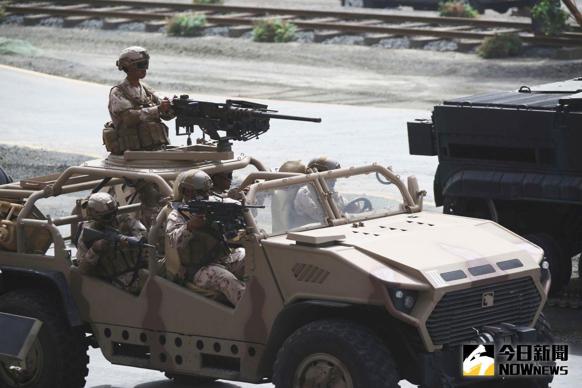 ▲第13屆阿布達比國防展，阿拉伯聯合大公國軍人進行反恐演練。（圖／達志影像／美聯社）