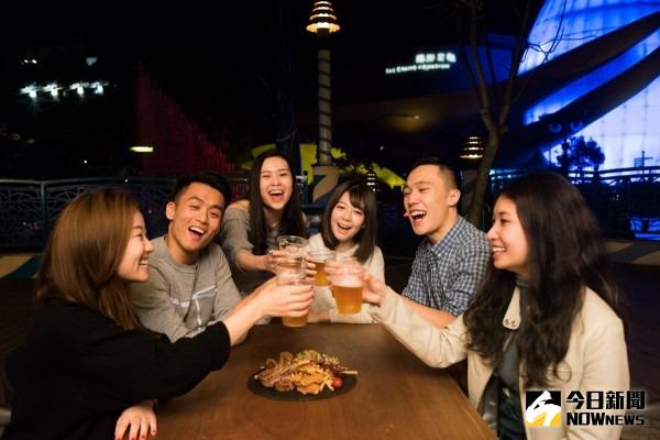 ▲香港海洋公園本周將登場的「Chill爽啤酒音樂夜」。（圖／香港海洋公園）