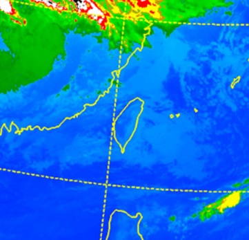 ▲今\\(24\\)日5:30紅外線色調強化衛星雲圖顯示，西半部雲量較少，東半部低雲\\(淺藍色\\)較多。（圖／翻攝自洩天機教室）