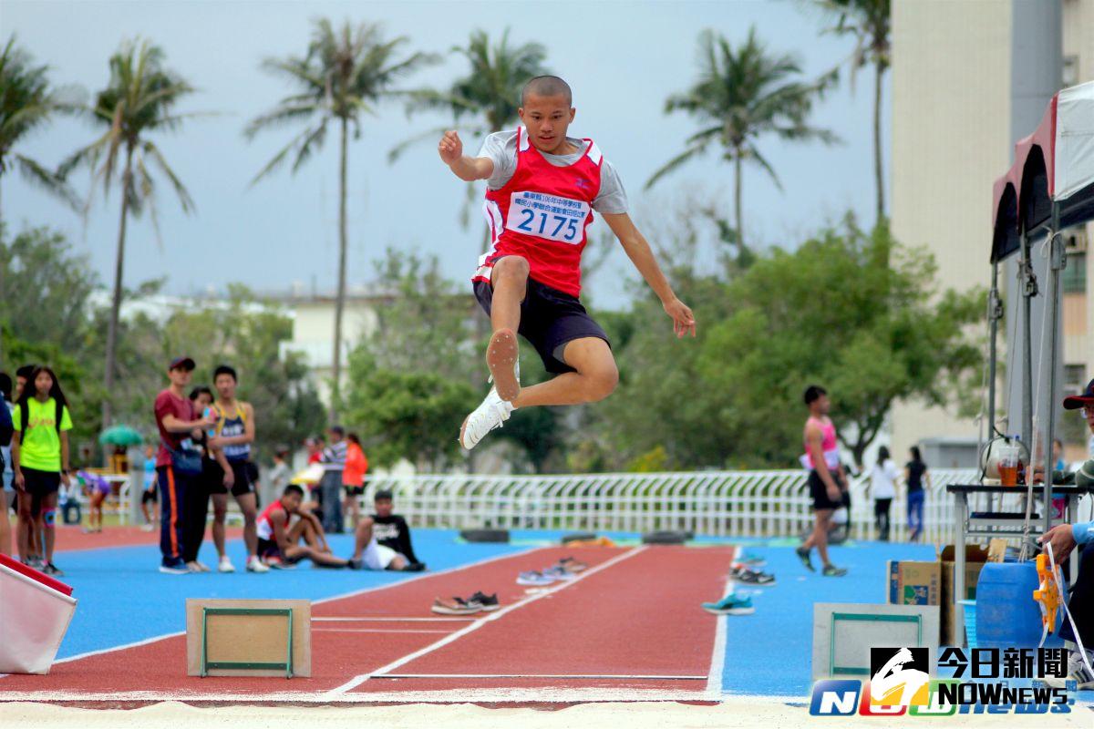 ▲106年台東中小學聯合運動會田徑比賽共破三項的大會田賽記錄。（圖／記者劉修銘攝，2017 .03 .05）