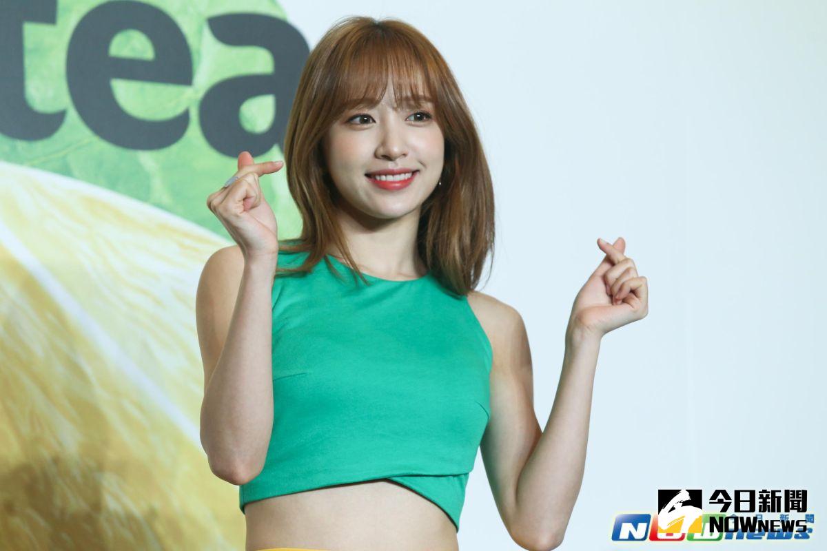 ▲EXID Hani 出席茶飲代言記者會。（圖／記者葉政勳攝，2017.3.29）