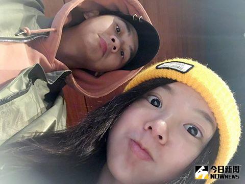 ▲金陽（左）與郭書瑤搞怪放閃，網友大讚超可愛。（圖／翻攝自金陽臉書，2017.03.10）