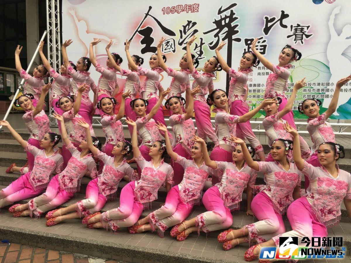 ▲江翠國中舞蹈藝才班的學生以一曲【搶姣鞋】，勇奪105學年度全國學生舞蹈比賽國中A團體乙組民俗舞特優第二名。（圖／江翠國中提供，2017.3.10）