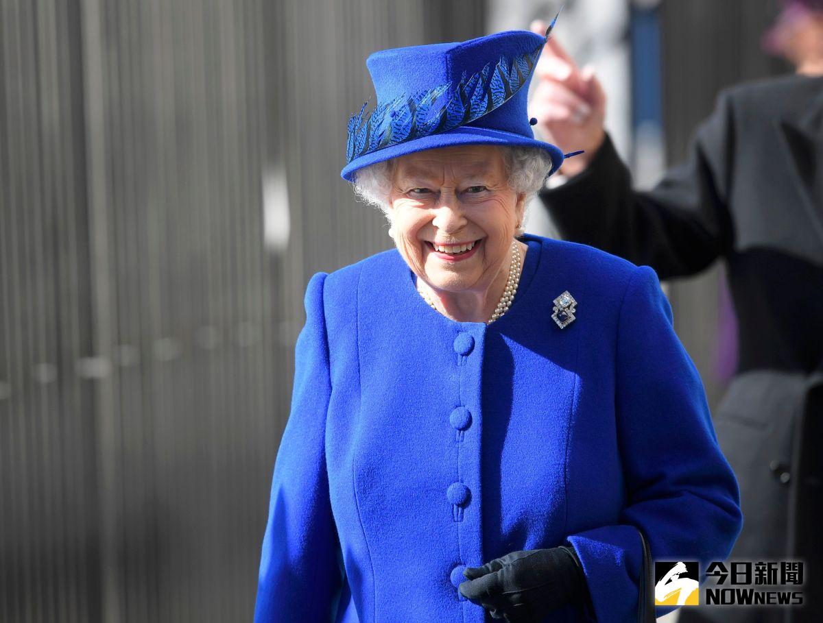 ▲高齡95歲的英國女王伊麗莎白二世（Queen Elizabeth II），將接受醫護建議「至少」再休息兩週。資料照。（圖／達志影像／美聯社）