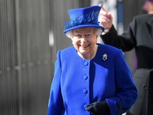 白金漢宮：英女王將接受建議　未來兩週繼續休息
