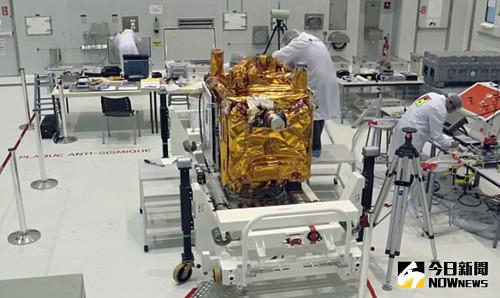 HTT公司已經開始建造「超級高鐵」的乘客艙。