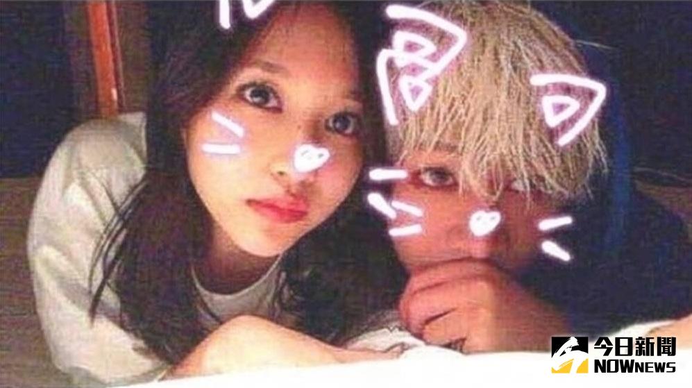 ▲網路上流傳BamBam與Mina的親密照。（圖／翻攝自韓網）