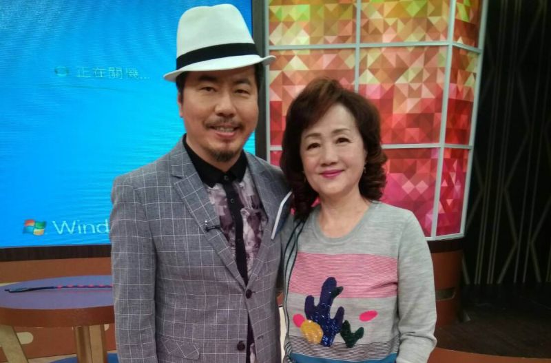 ▲寇乃馨的媽媽（右）坦言被黃國倫外表嚇到。（圖／衛視中文台，2017.03.06）