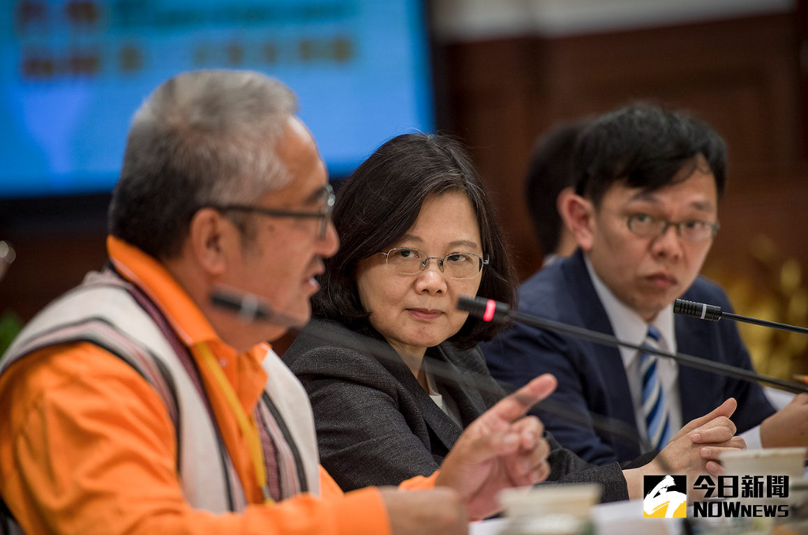 ▲總統蔡英文主持原住民族歷史正義與轉型正義委員會，期盼推動原民自治。（圖／總統府提供,2017.03.20）