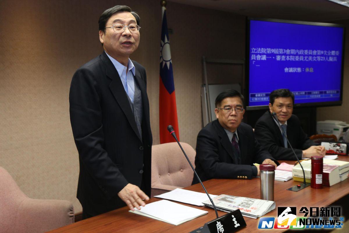 ▲民進黨、國民黨、親民黨、時代力量針對《兩岸協議監督條例》是否應加入外交國防、經濟委員會聯席審查進行協商，沒想到最後卻因為意見不同而開始高分貝互嗆。（圖／記者葉政勳攝，2017.3.22）