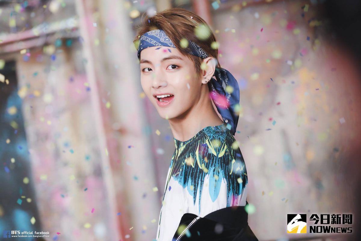 ▲防彈少年團的V（金泰亨）在南韓演藝圈中以「好人緣」出名。（圖／翻攝自BigHitEntertainment官方臉書，2017.03.02）