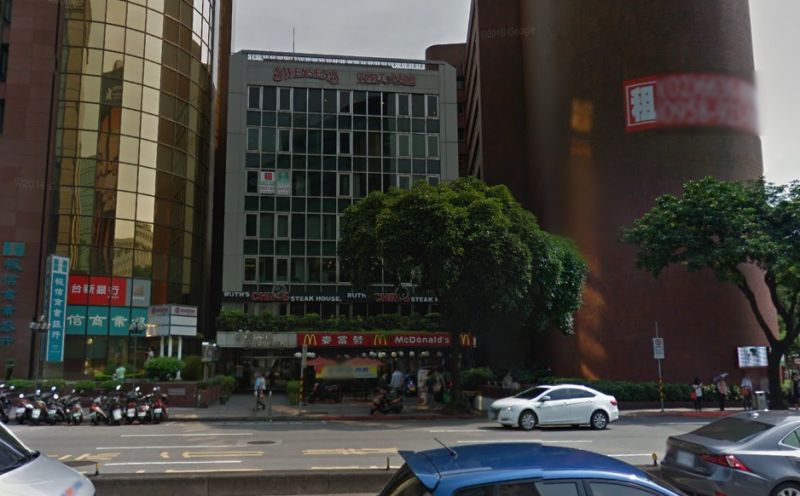 ▲麥當勞爆炸案屆滿25周年，位於民生東路的全台第一家麥當勞，當年也是第一間被發現有炸彈的門市。（圖／翻攝自google map）