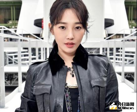 ▲白百何遭爆偷吃鮮肉男模，引發高度討論。（圖／翻攝自白百何微博，2017.04.13）